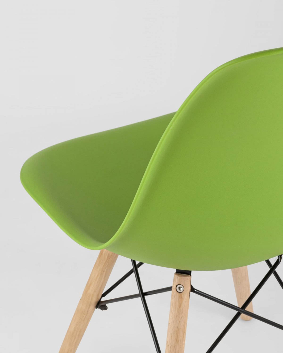 Стул Eames Style DSW зеленый (разборный каркас) фото 9