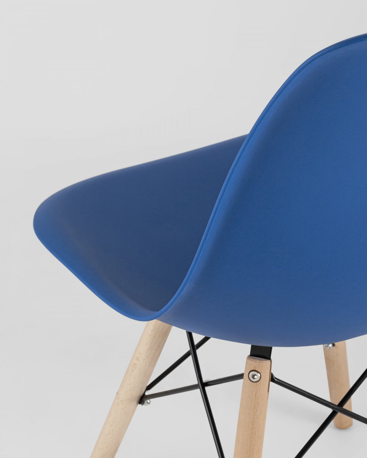 Стул Eames Style DSW синий (разборный каркас) фото 18