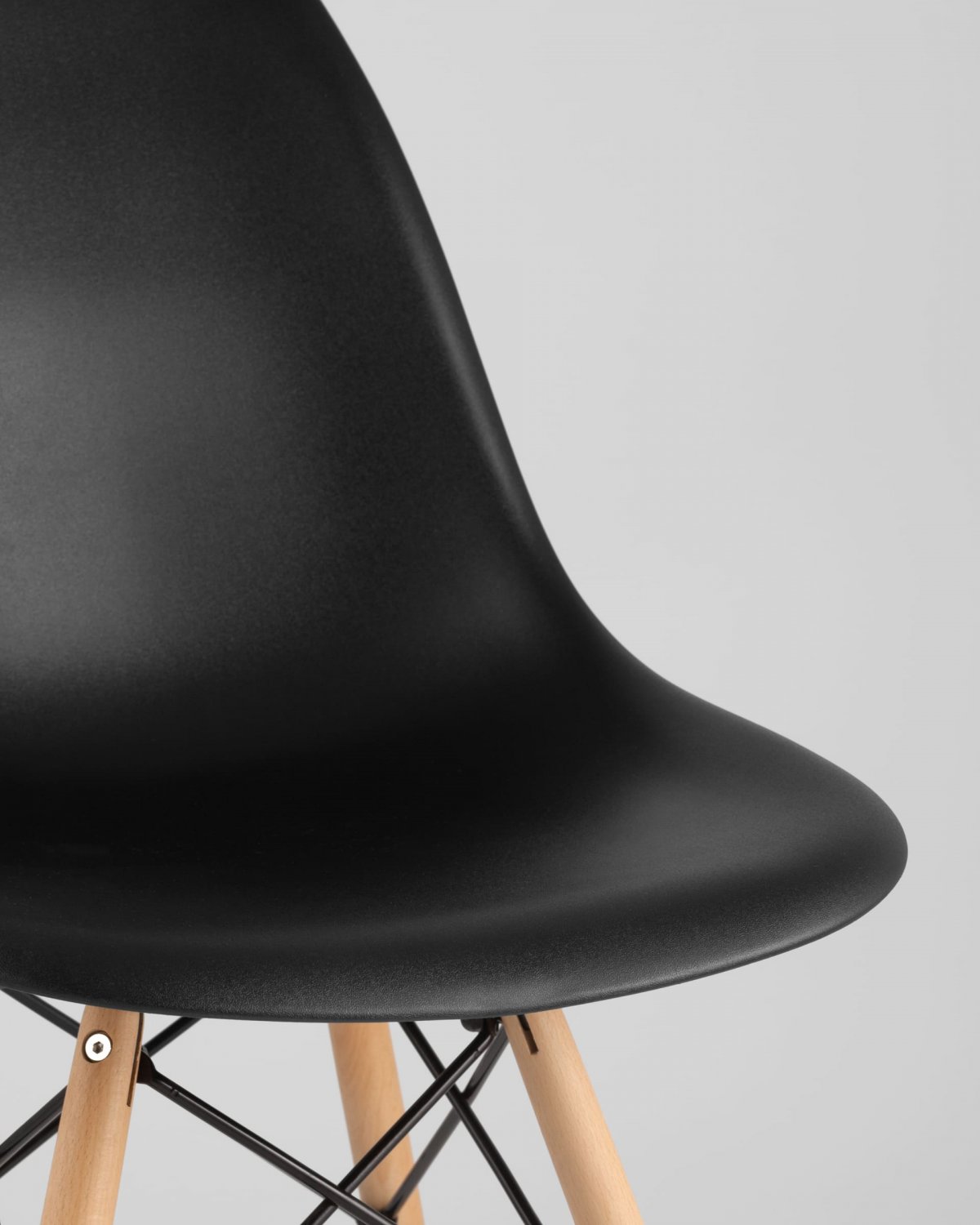 Стул Eames Style DSW черный (разборный каркас) фото 10